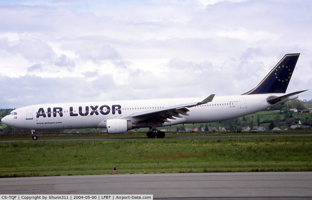 CS-TQF, 1995 Airbus A330-322 C/N 87, Landing rwy 20