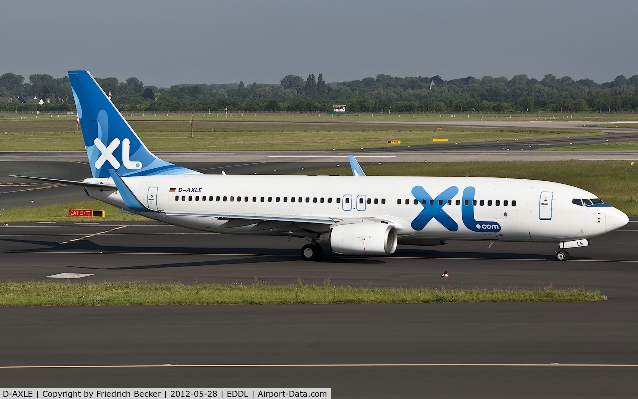 D-AXLE, 2007 Boeing 737-8Q8 C/N 30724, taxying to the active