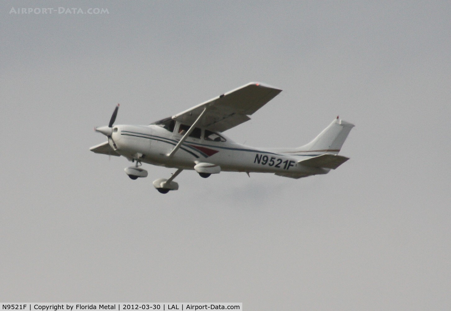N9521F, 1998 Cessna 182S Skylane C/N 18280233, Cessna 182S