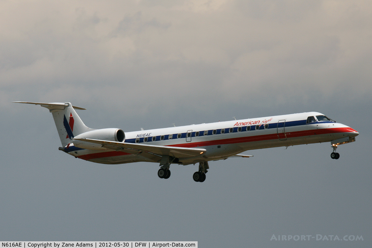N616AE, 1998 Embraer ERJ-145LR (EMB-145LR) C/N 145092, American Eagle landing at DFW Airport