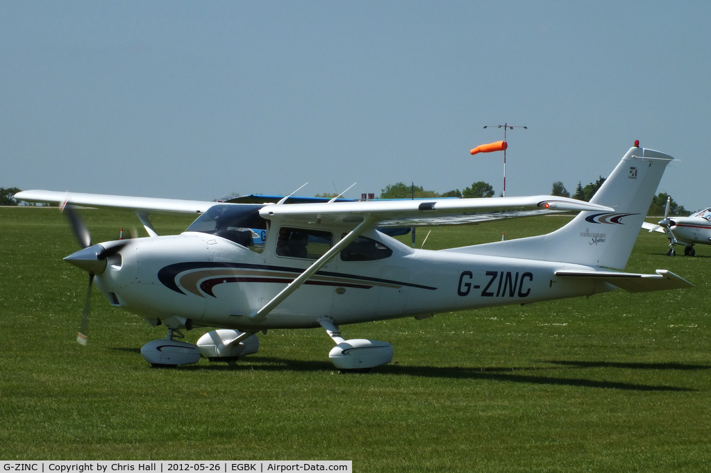 G-ZINC, 2000 Cessna 182S Skylane C/N 18280757, at AeroExpo 2012