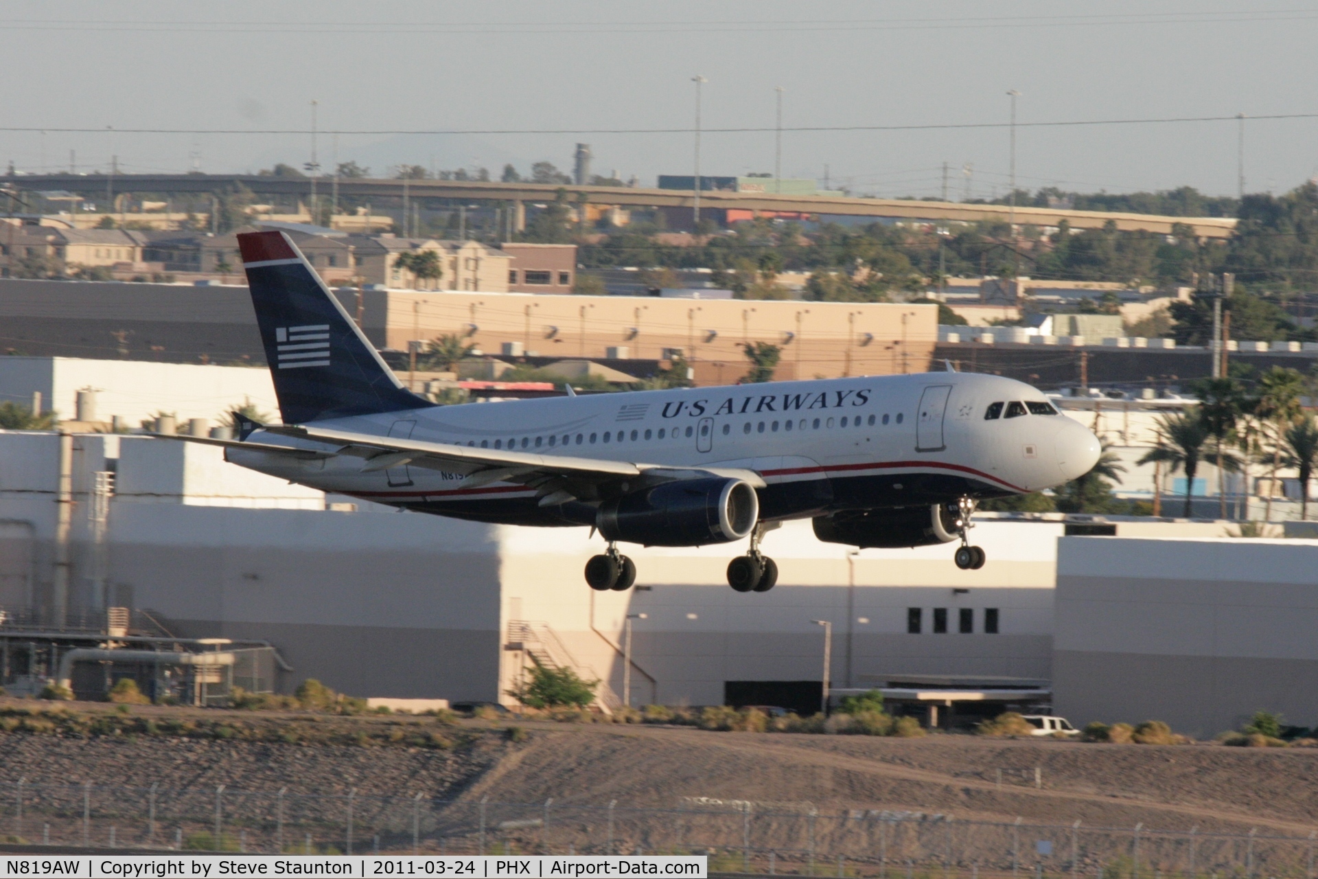 N819AW, 2000 Airbus A319-132 C/N 1395, Taken at Phoenix Sky Harbor Airport, in March 2011 whilst on an Aeroprint Aviation tour