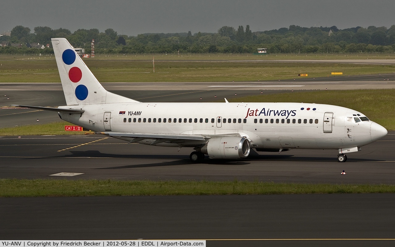 YU-ANV, 1988 Boeing 737-3H9 C/N 24140, taxying to the active