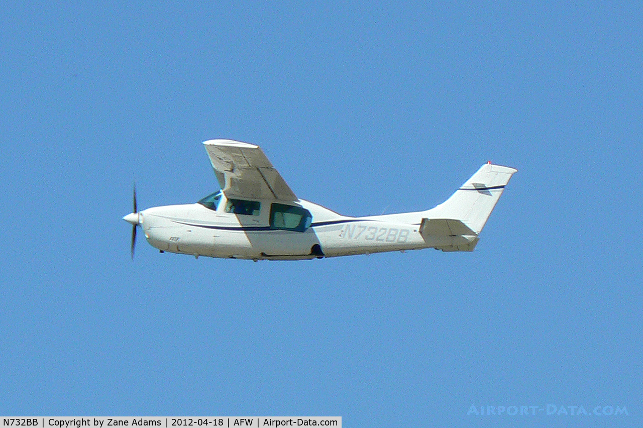 N732BB, Cessna T210L Turbo Centurion C/N 21061377, Departing Alliance Airport - Fort Worth, TX
