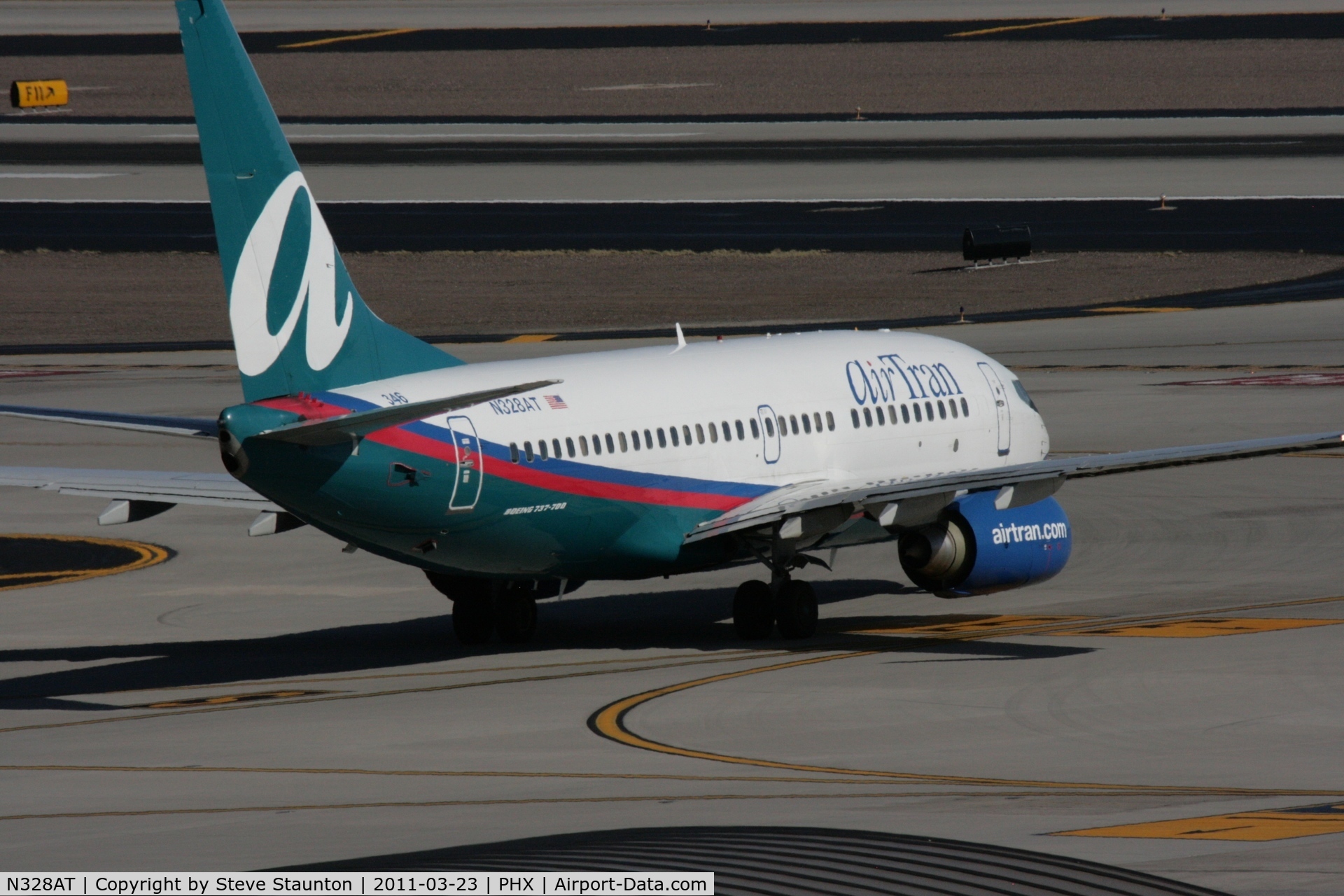 N328AT, 2007 Boeing 737-7BD C/N 33934, Taken at Phoenix Sky Harbor Airport, in March 2011 whilst on an Aeroprint Aviation tour