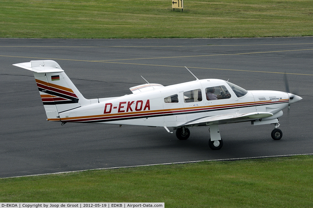 D-EKOA, 1981 Piper PA-28RT-201T Turbo Arrow IV Arrow IV C/N 28R-8131112, at Hangelar