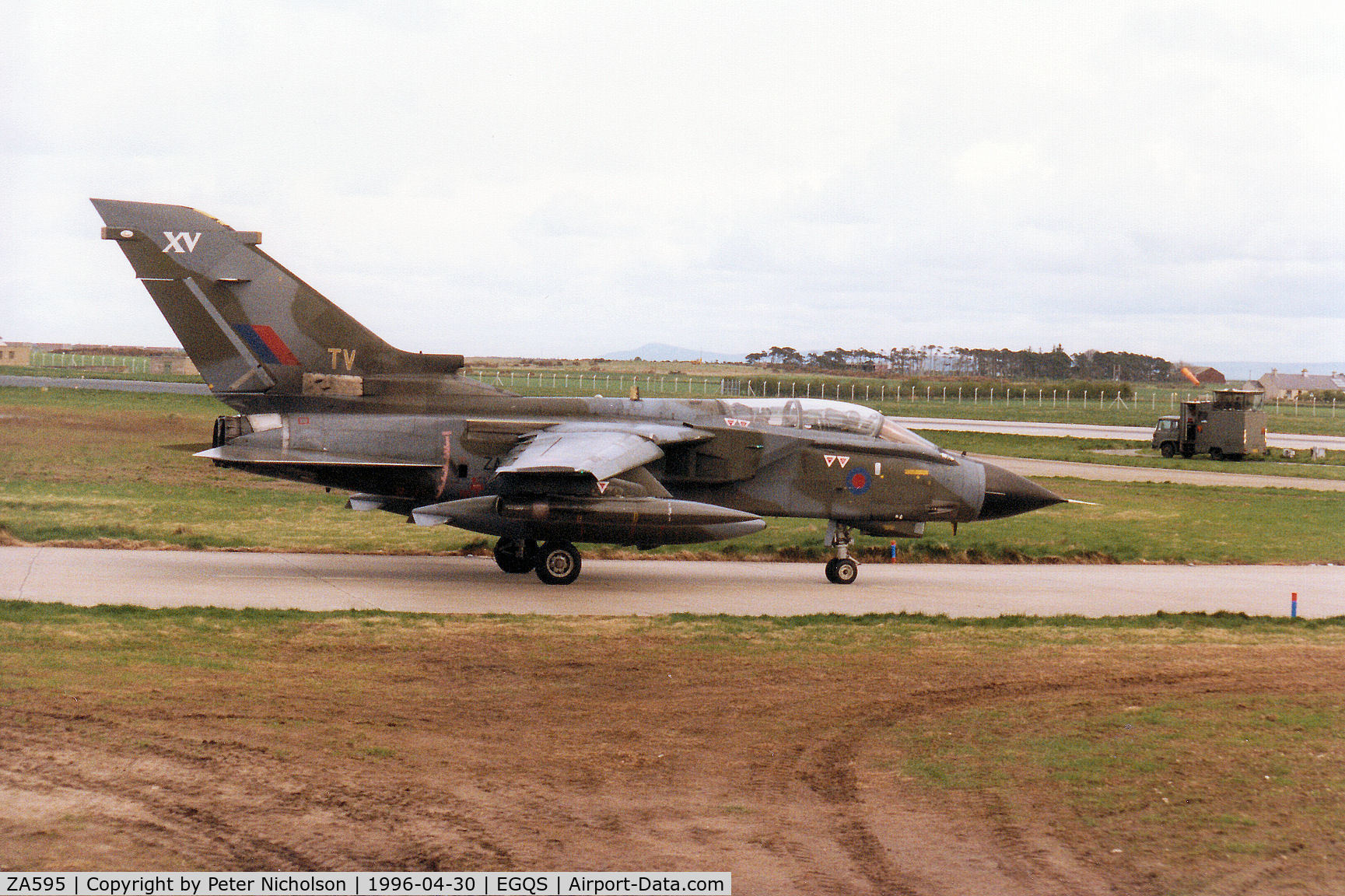 ZA595, 1982 Panavia Tornado GR.1 C/N 112/BT023/3059, Tornado GR.1 of 15[Reserve] Squadron taxying to Runway 05 at RAF Lossiemouth in April 1996.
