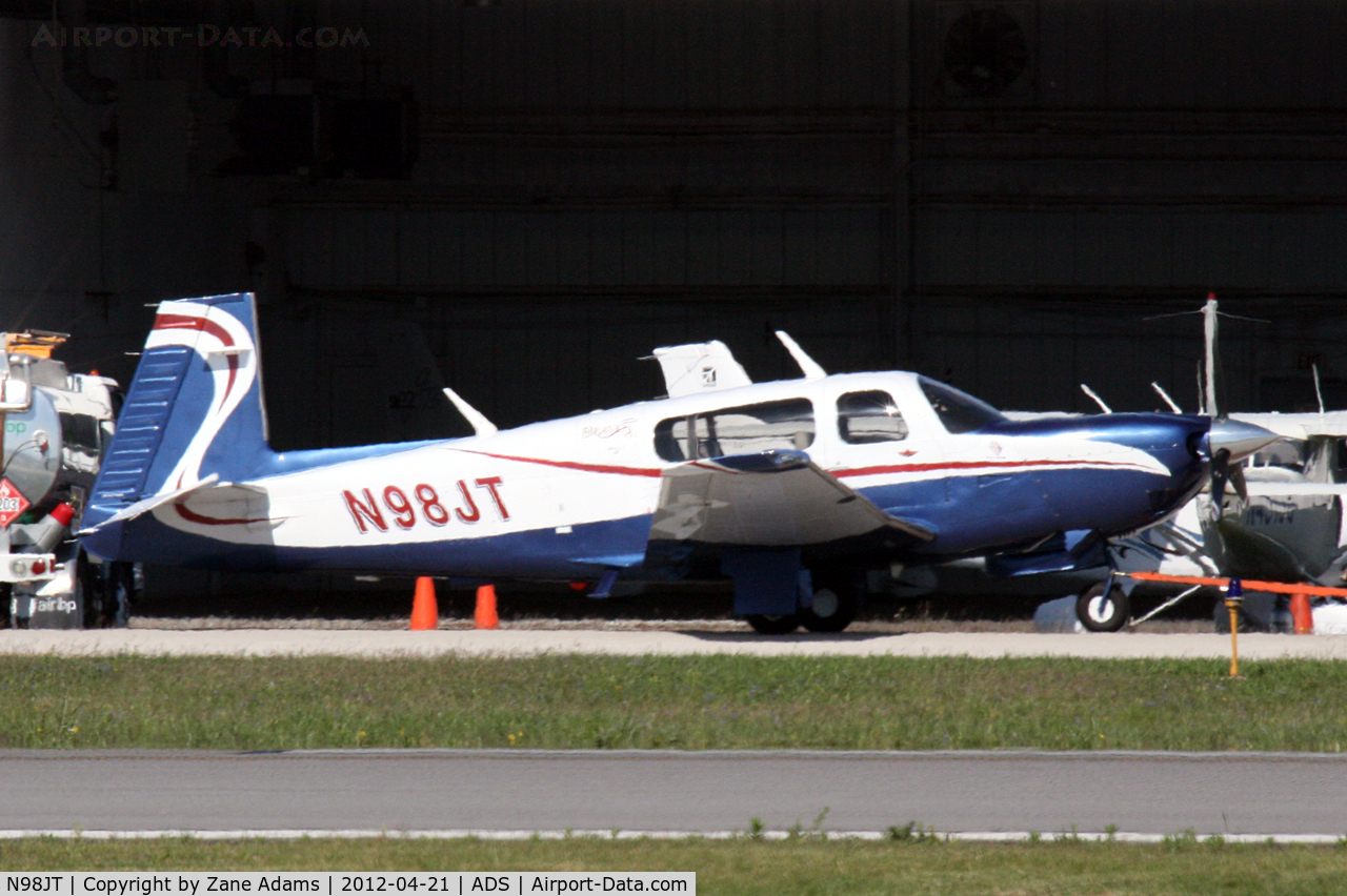 N98JT, 2005 Mooney M20M Bravo C/N 27-0335, At Addison Airport - Dallas, TX