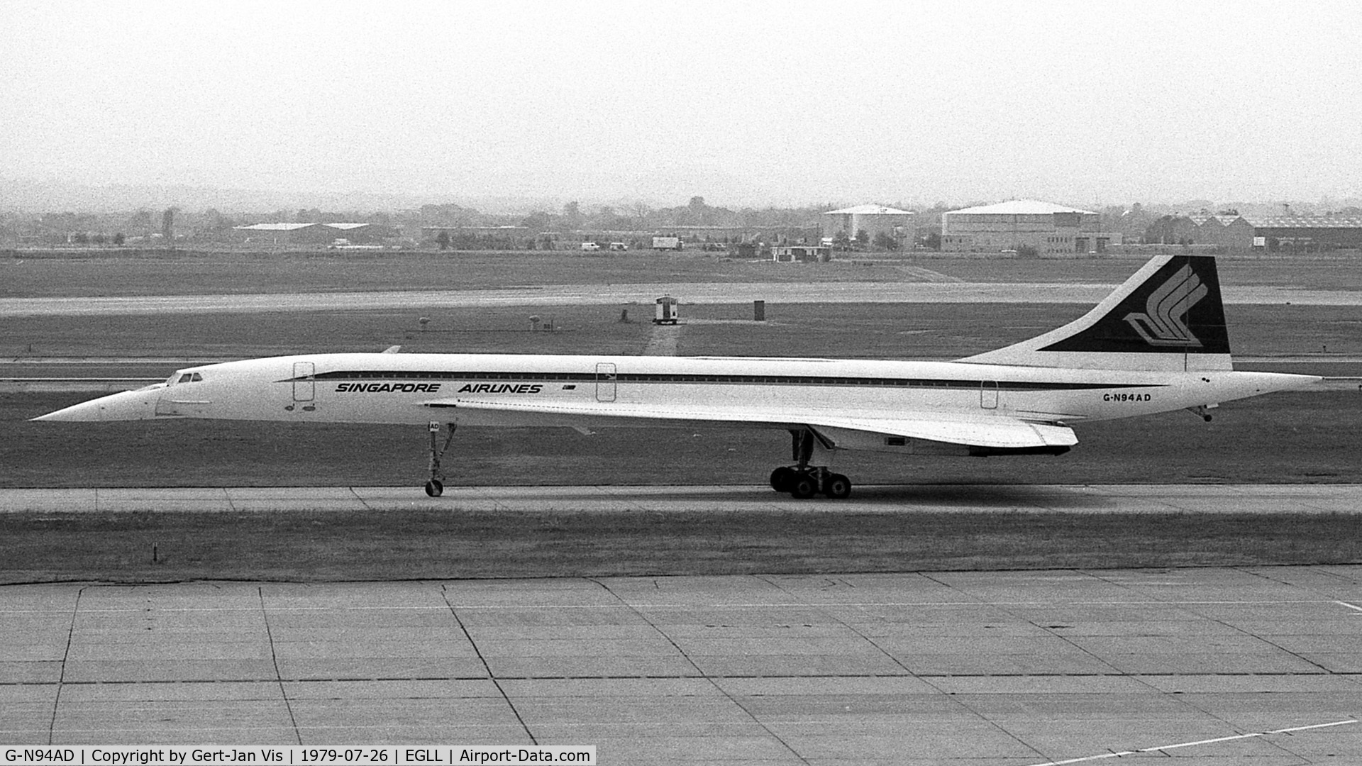 G-N94AD, 1976 Aerospatiale-BAC Concorde 1-102 C/N 100-010, In Singapore AL colors