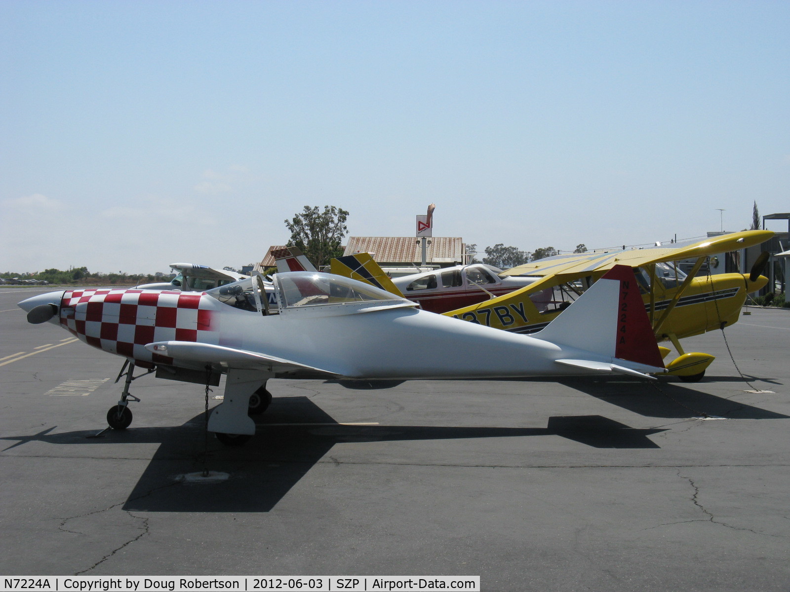 N7224A, 1998 Osprey GP-4 C/N 8, 1998 Baum PEREIRA GP4, Lycoming IO-360-A1A 200 Hp, wood scratch-built retractable gear, 240 mph cruise, 2,200 fpm rate of climb, 20,000 ft ceiling, range 1,200 miles w/reserves