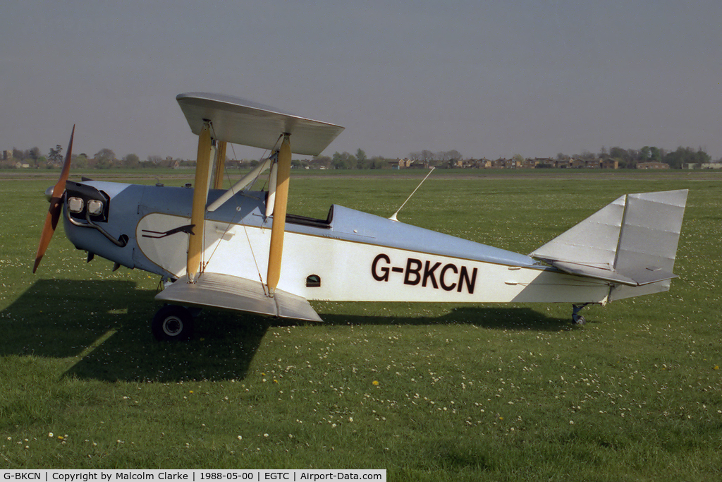 G-BKCN, 1987 Currie Wot C/N PFA 3018, Currie Wot at Cranfield Airfield in May 1988.