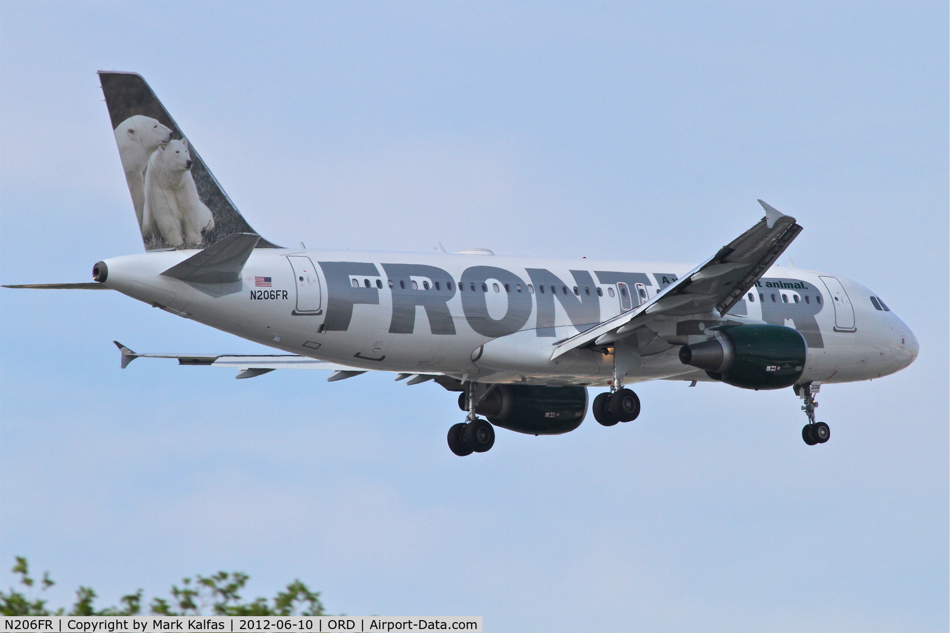 N206FR, 2010 Airbus A320-214 C/N 4272, Frontier Airlines Airbus A320-214, FFT8545 arriving from Cancun Int'l /MMUN, RWY 10 approach at O'Hare.