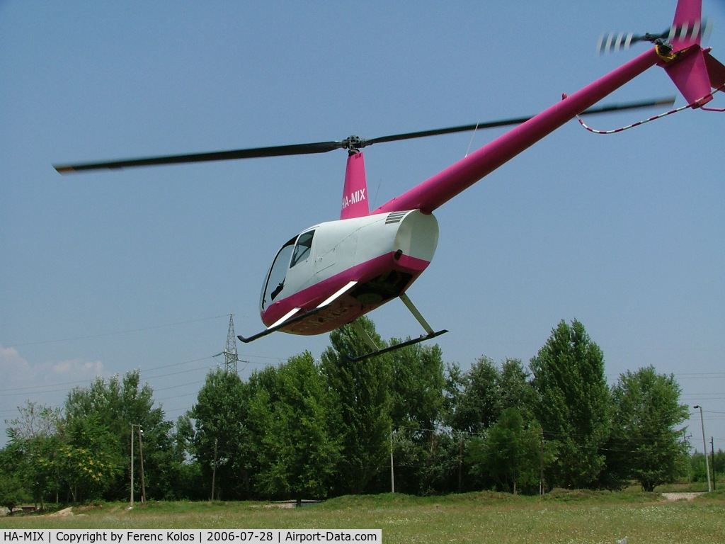 HA-MIX, 1999 Robinson R44 Astro C/N 0650, Óbuda