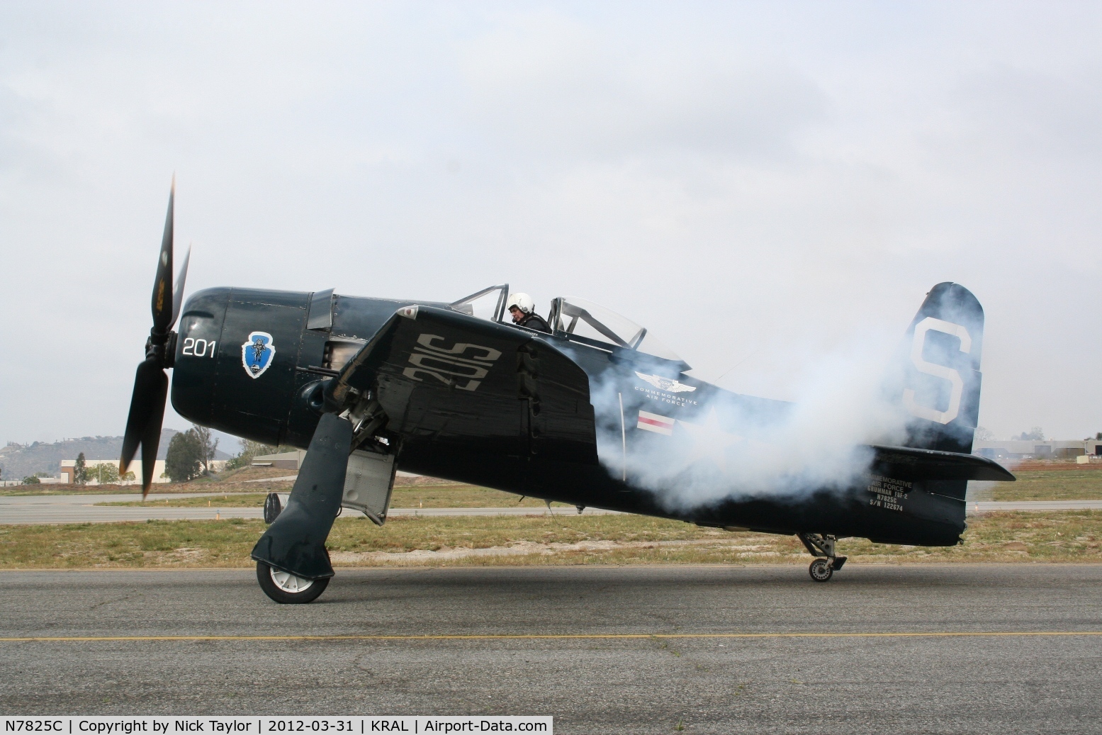 N7825C, 1948 Grumman F8F-2 (G58) Bearcat C/N D.1227, Bearcat start up