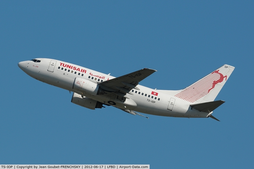 TS-IOP, 2000 Boeing 737-6H3 C/N 29500, El Jem take off