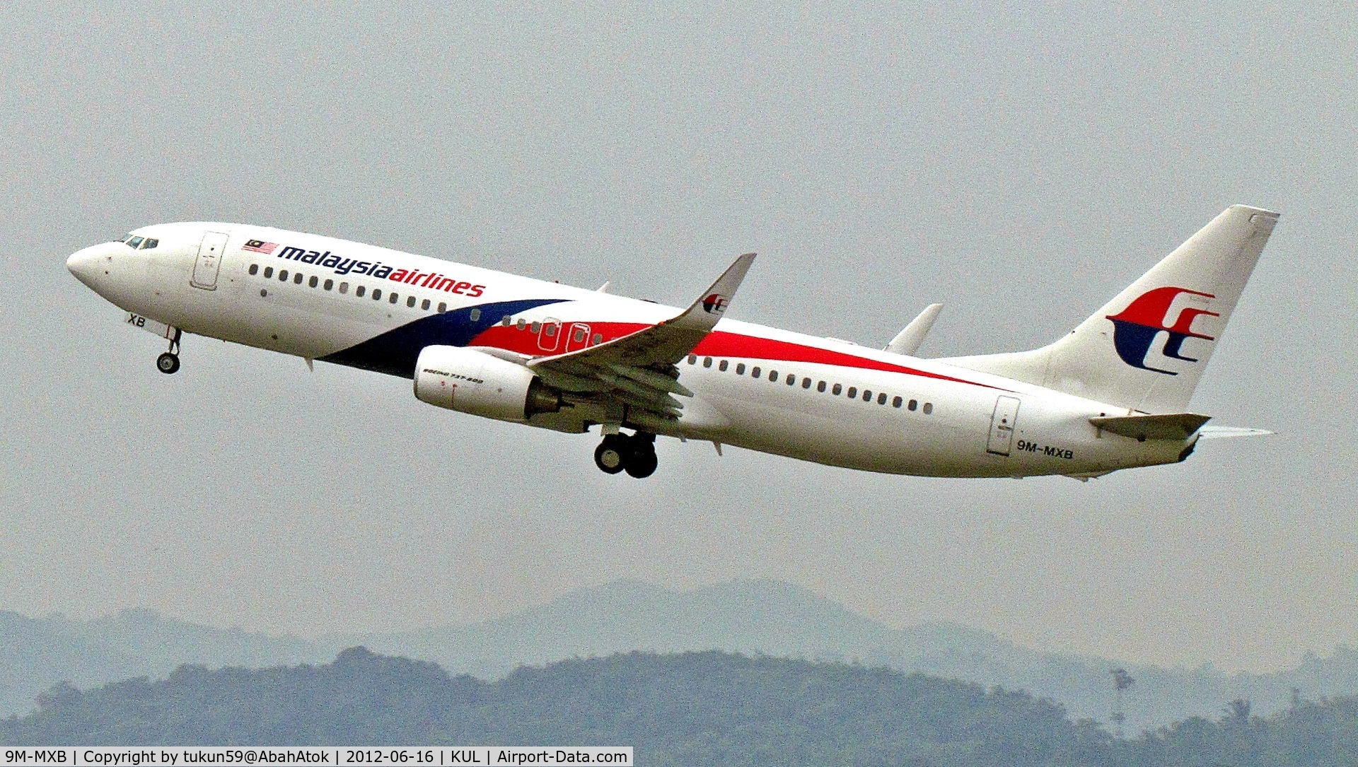 9M-MXB, 2010 Boeing 737-8H6 C/N 40129, Malaysia Airlines