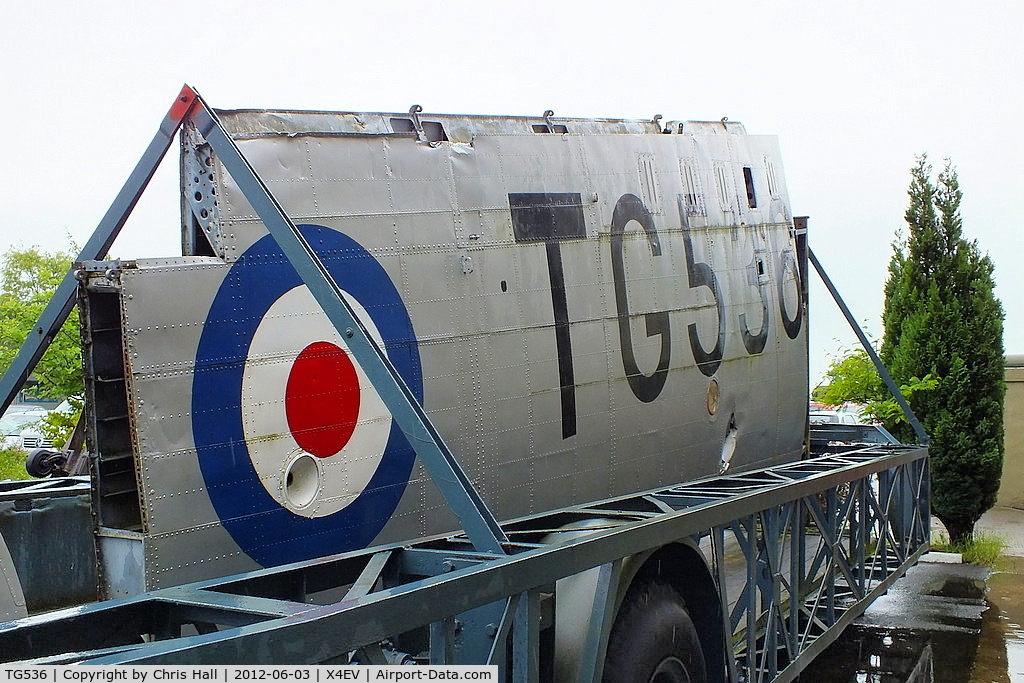 TG536, 1948 Handley Page Hastings C.1A C/N HP67/40, wing of HP Hastings TG536 which was a veteran of the Berlin Airlift, It was finally scrapped at Catterick and parts of the wings were used in the reconstruction of the Museums HP Halifax LV907