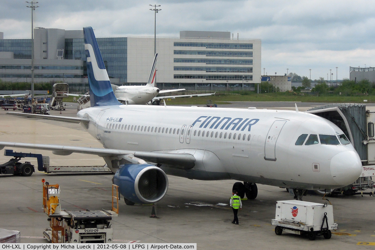 OH-LXL, 2003 Airbus A320-214 C/N 2146, At Charles de Gaulle