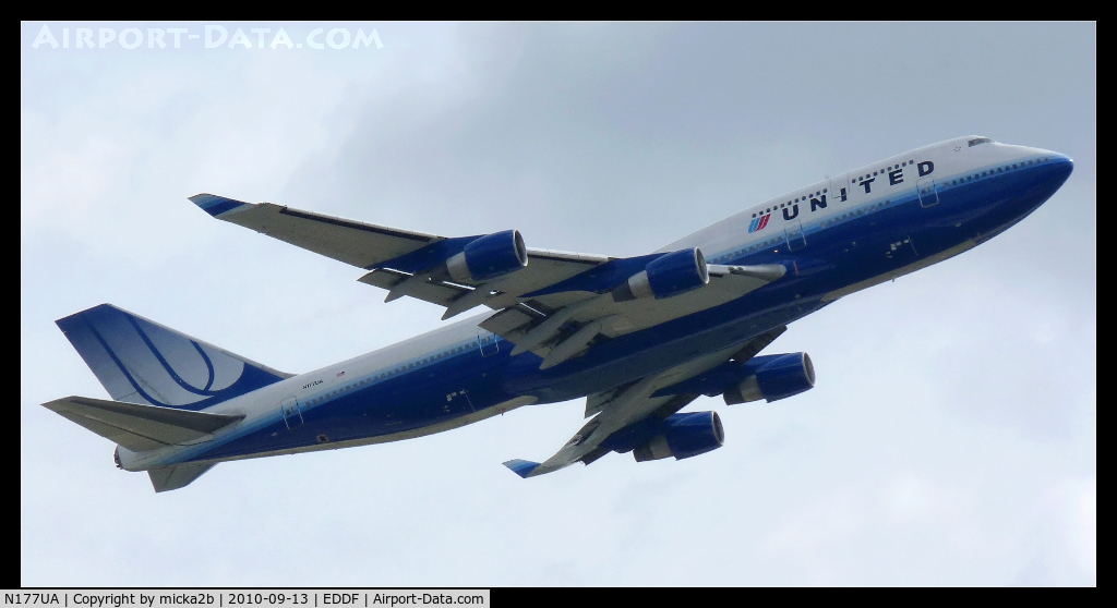 N177UA, 1990 Boeing 747-422 C/N 24384, Take off