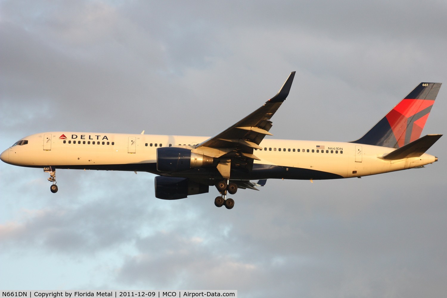 N661DN, 1990 Boeing 757-232 C/N 24972, Delta 757