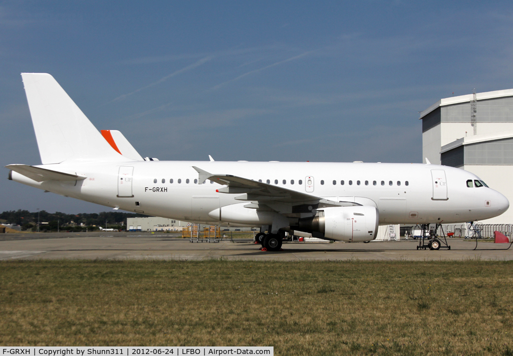 F-GRXH, 2004 Airbus A319-115LR C/N 2228, Ex. Air France 'dedicate' now in all white... Parked at Air France facility and second aircraft for Air Cote d'Ivoire...