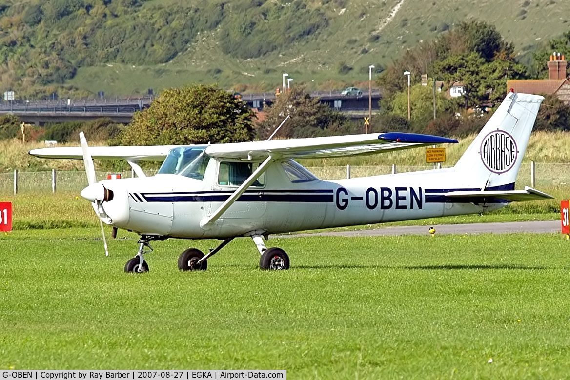 G-OBEN, 1978 Cessna 152 C/N 152-81856, Seen here at its home base of Shoreham~G.
