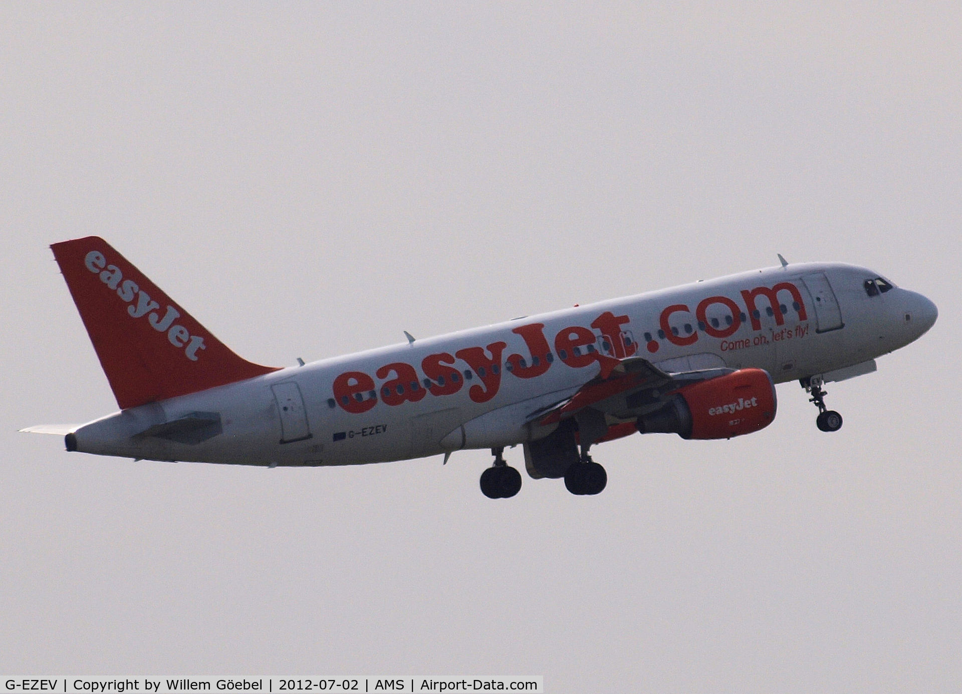 G-EZEV, 2004 Airbus A319-111 C/N 2289, Take off from Schiphol Airport on runway K18