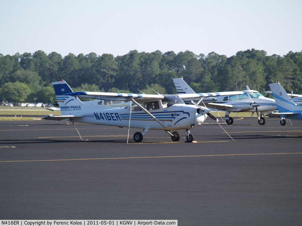 N416ER, 2002 Cessna 172S C/N 172S9160, Gainesville