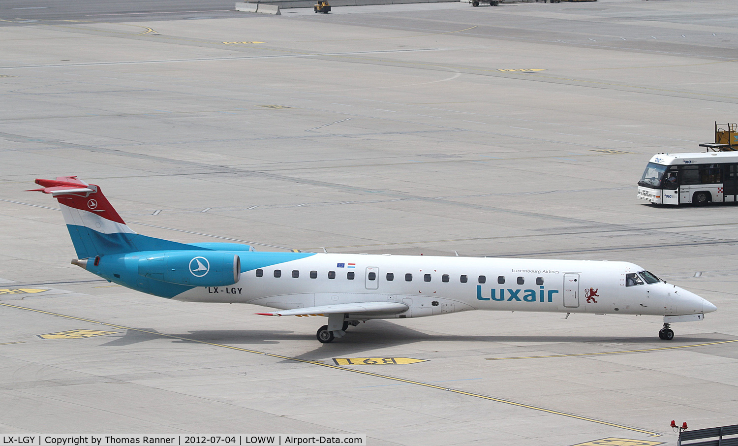 LX-LGY, 2000 Embraer EMB-145LU (ERJ-145LU) C/N 145242, Luxair Embraer 145