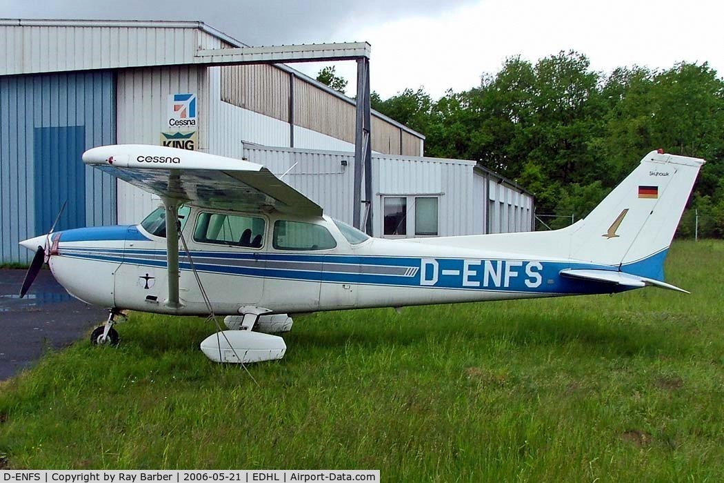D-ENFS, Cessna 172M C/N 17266396, Seen here.