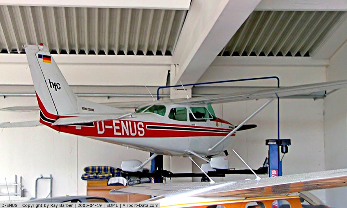 D-ENUS, Reims F172P C/N 2160, Seen here at Landshut~D.
