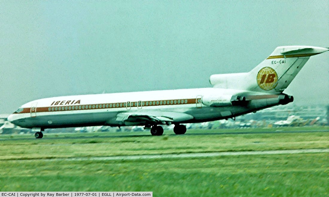 EC-CAI, 1972 Boeing 727-256 C/N 20592, Boeing 727-256 [20592] (Iberia) Heathrow~G 01/07/1977. Taken from a slide.
