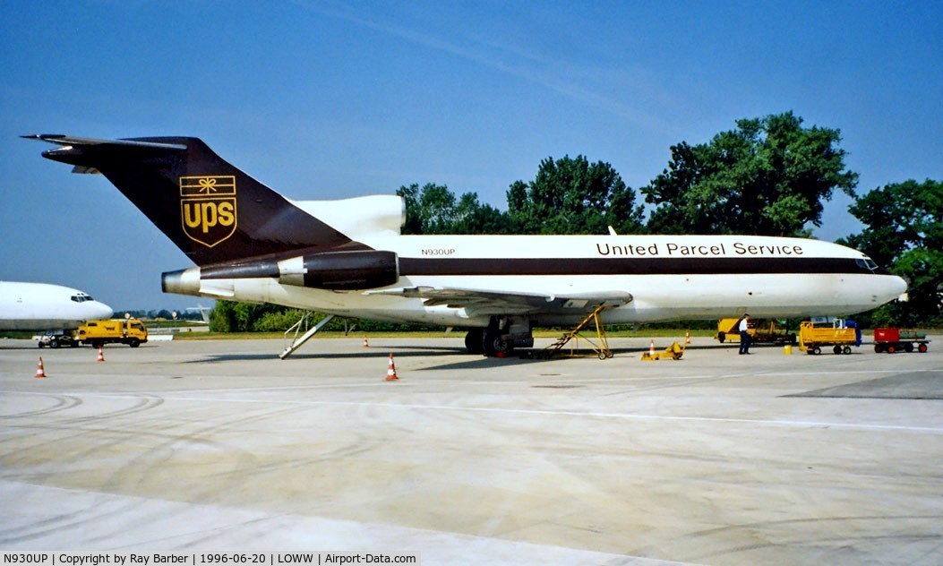 N930UP, 1966 Boeing 727-1QF C/N 19096, Boeing 727-22C [19096] (UPS) Vienna~OE 20/06/1996. Seen here.