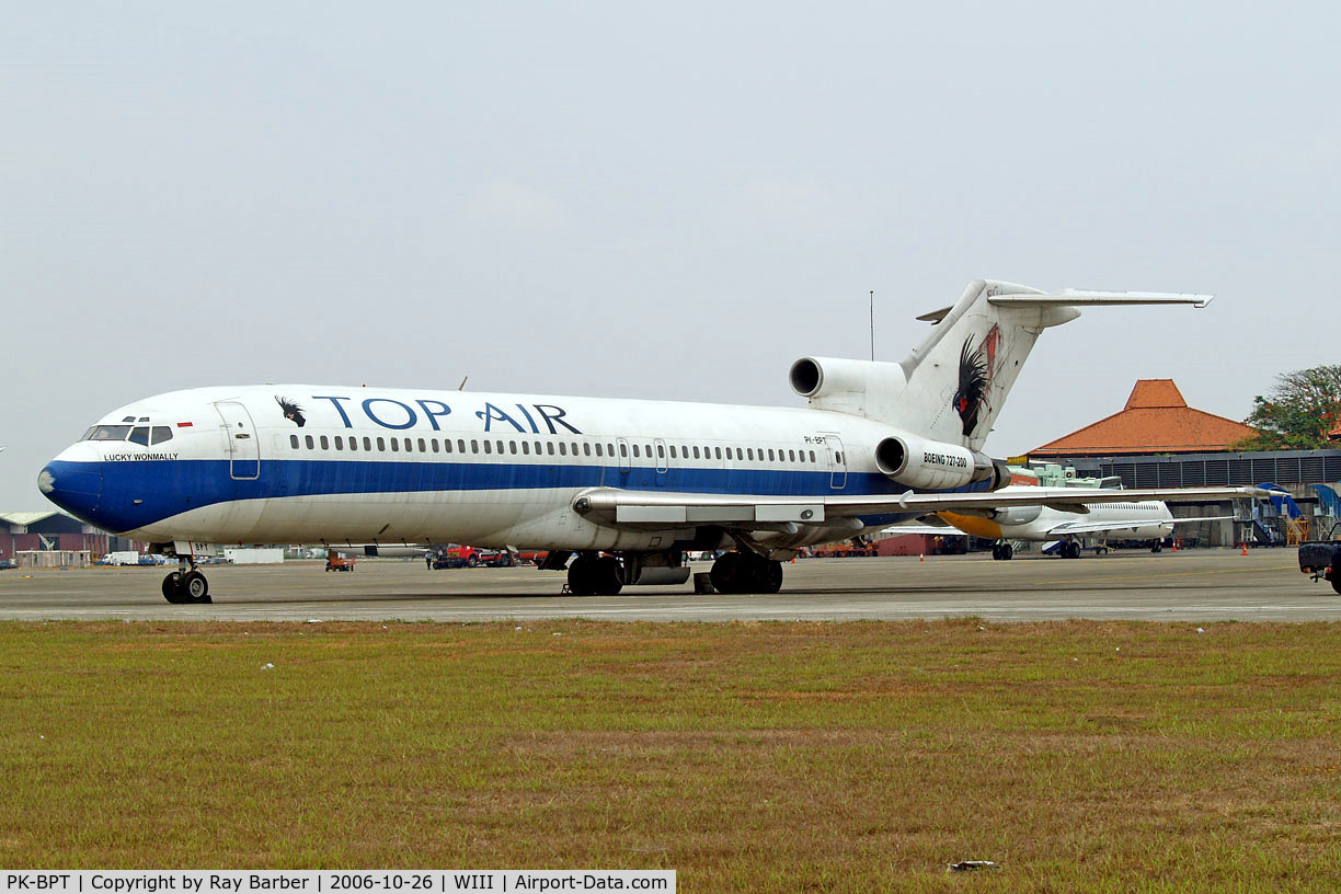 PK-BPT, 1973 Boeing 727-227 C/N 20736, Boeing 727-227 [20736] (Top Air) Jakarta-Soekarno Hatta Int ~PK 26/10/2006. Seen in store here. Now broken up.