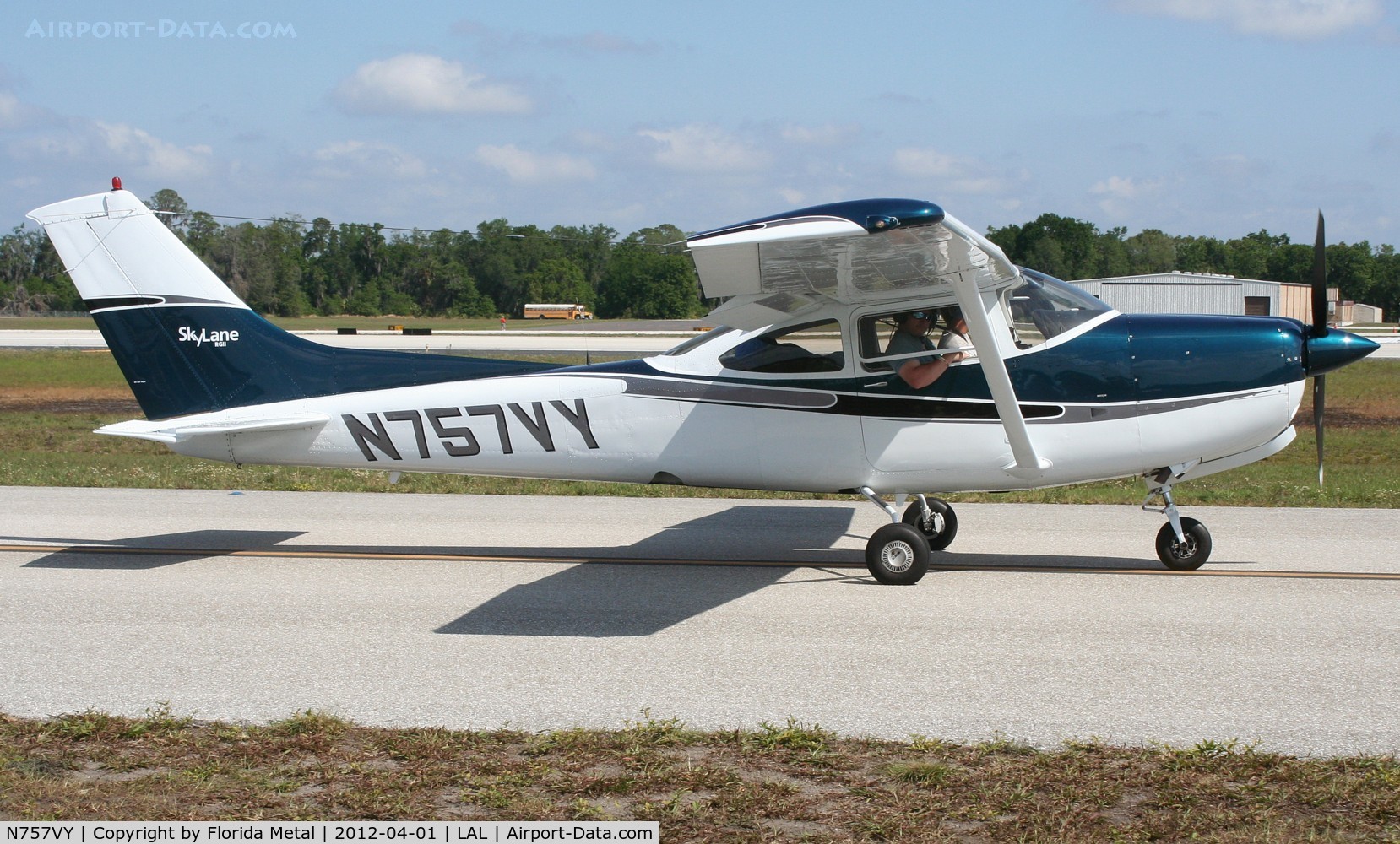N757VY, 1979 Cessna R182 Skylane RG C/N R18201268, Cessna R182