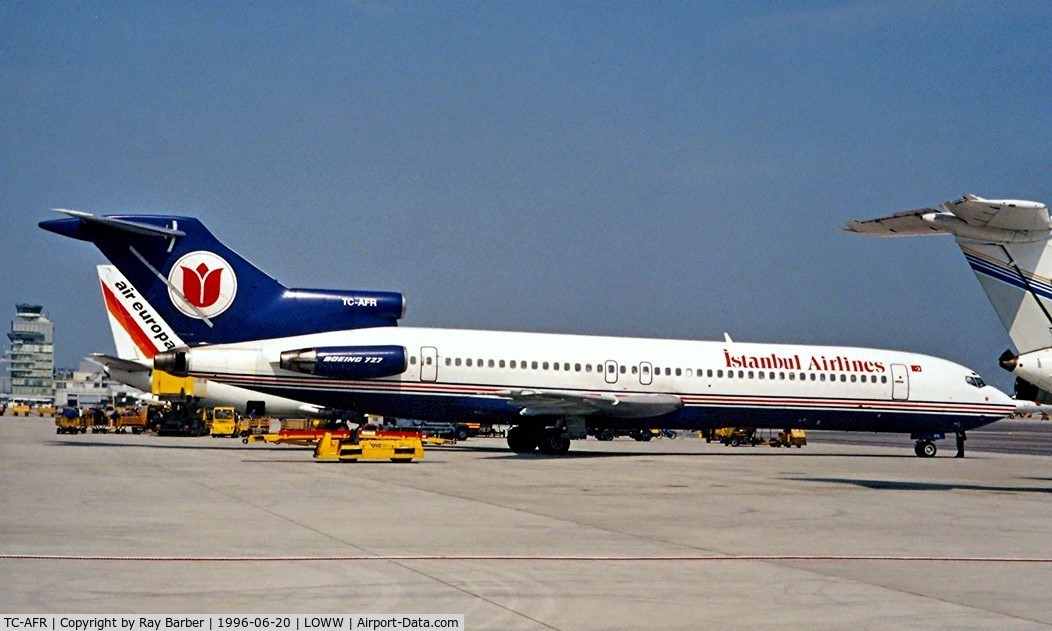 TC-AFR, 1978 Boeing 727-230 C/N 21621, Boeing 727-230 [21621] (Istanbul Airlines) Vienna~OE 20/06/1996. Seen here.