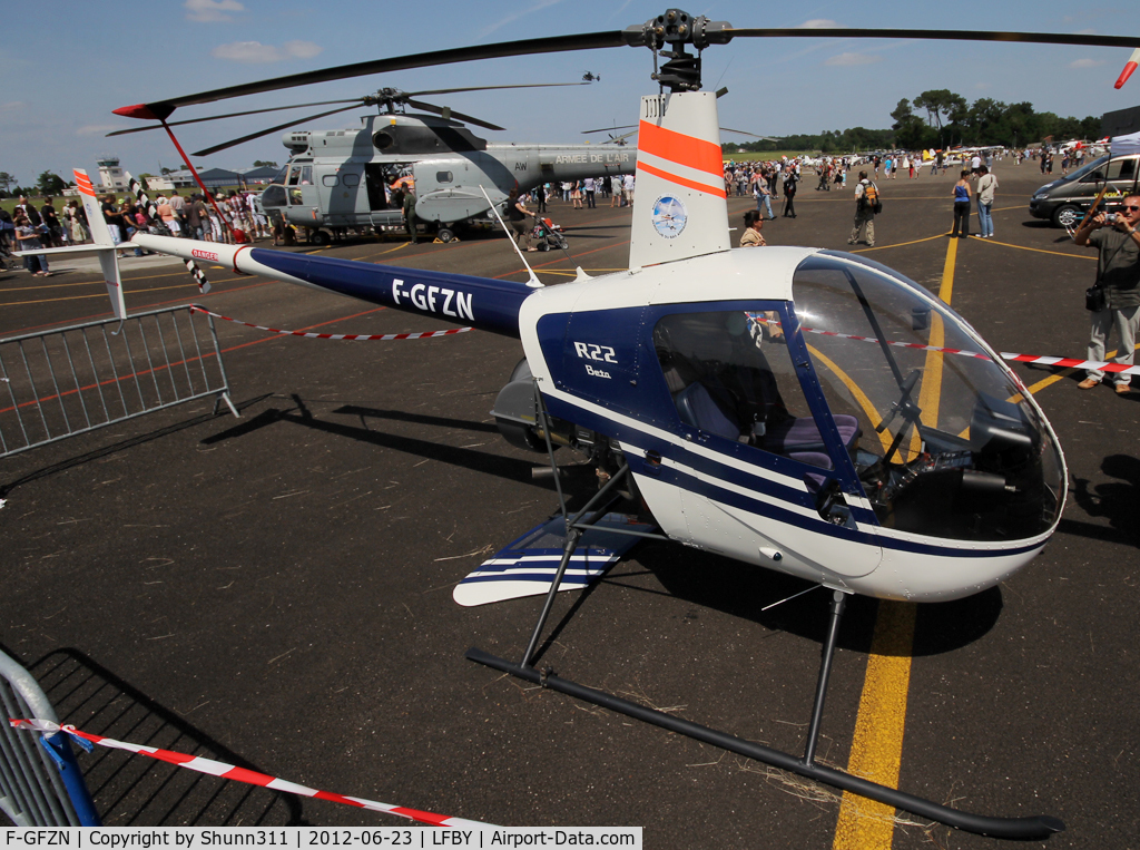 F-GFZN, Robinson R22 Beta C/N 1004, Static display during LFBY Open Day 2012