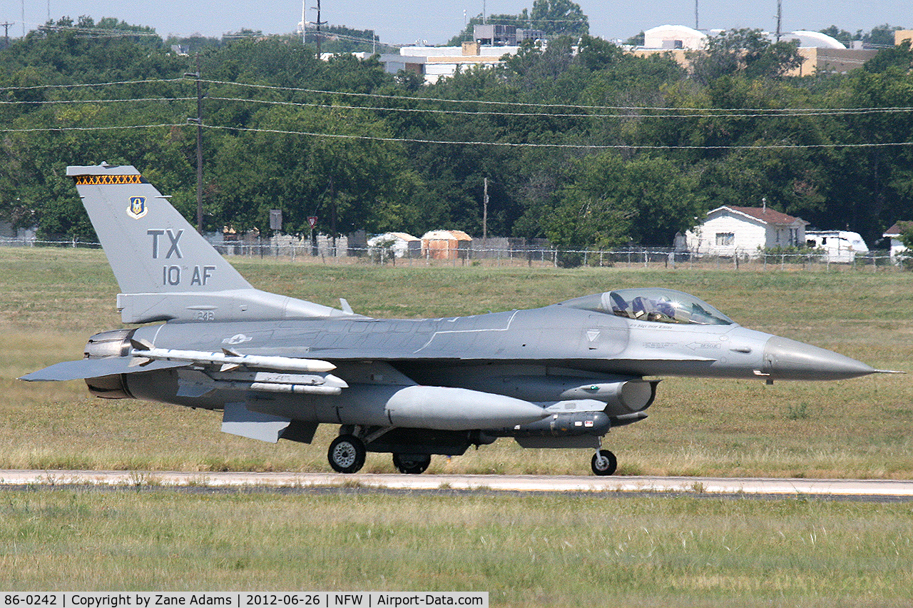 86-0242, 1986 General Dynamics F-16C Fighting Falcon C/N 5C-348, Texas 301st FG F-16 with 10th Air Force tail flash