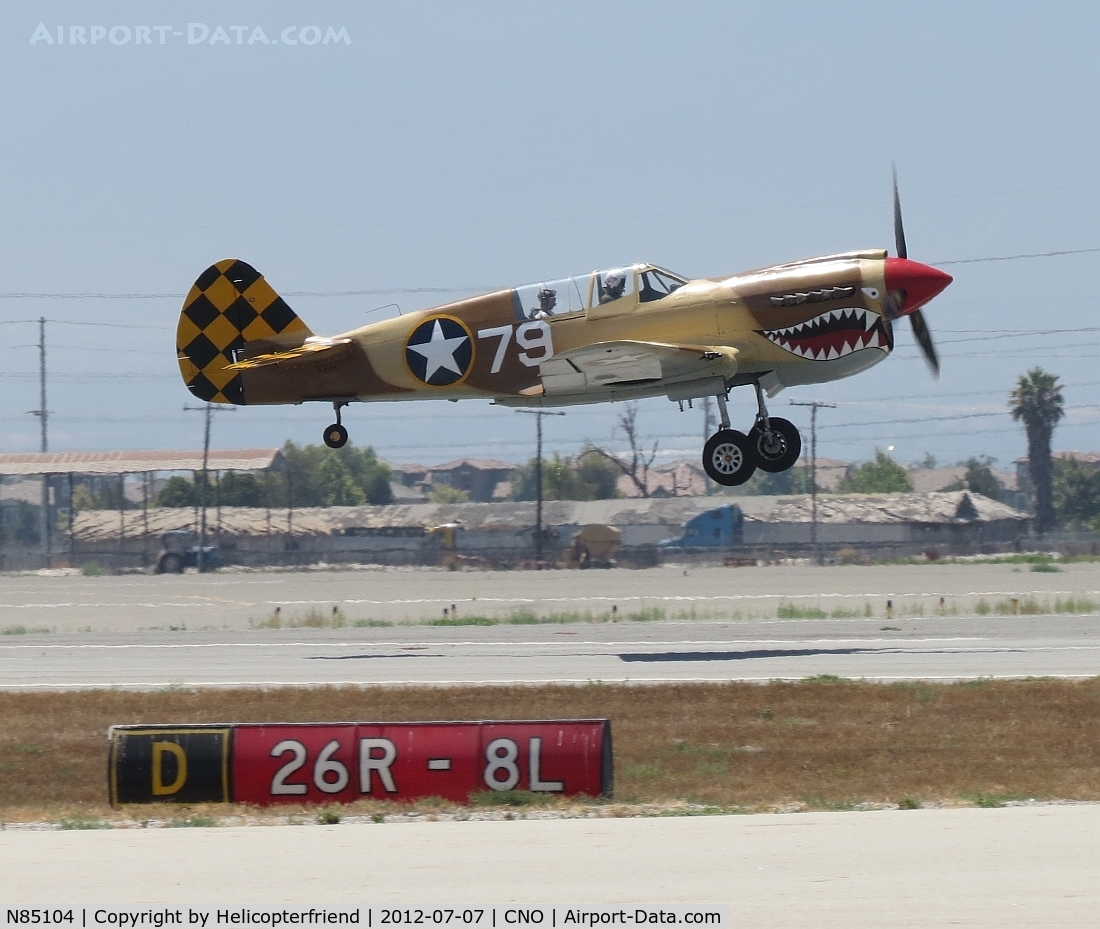 N85104, Curtiss P-40N-5CU Kittyhawk C/N 28954/F858, Climbing out