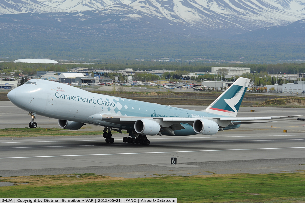 B-LJA, 2011 Boeing 747-867F/SCD C/N 39238, Cathay Pacific Boeing 747-8