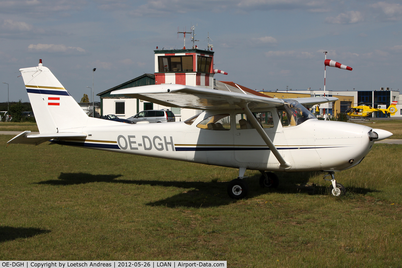 OE-DGH, Reims F172D Skyhawk C/N F172-0001, Med4Charity GmbH