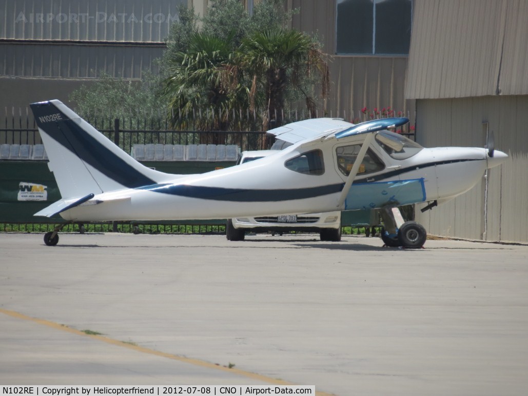 N102RE, 2006 Glasair GS-2 Sportsman C/N 7182, Appears to have and area taped off for repair or paint