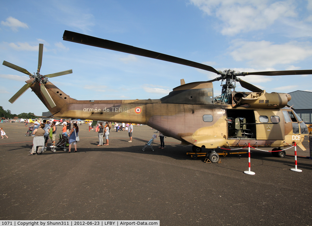 1071, Aérospatiale SA-330B Puma C/N 1071, Static display during LFBY Open Day 2012