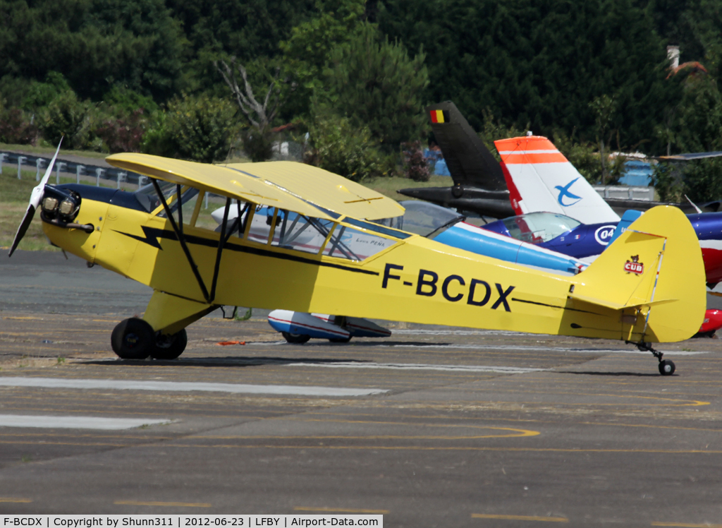 F-BCDX, Piper L-4A Grasshopper (O-59A / J3C-65) C/N 10528, Used as a demo aircraft during LFBY Open Day 2012