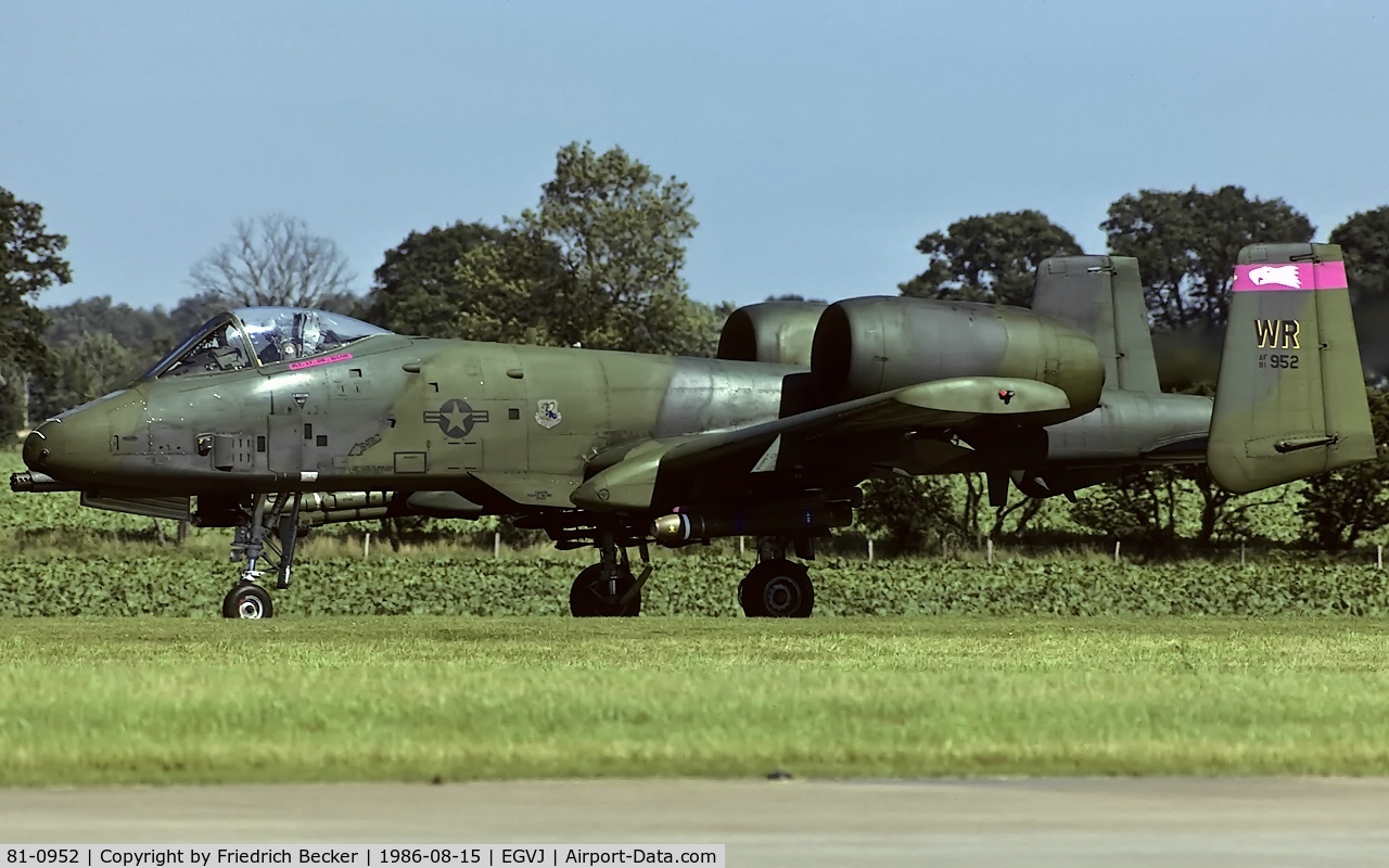 81-0952, 1981 Fairchild Republic A-10A Thunderbolt II C/N A10-0647, departure from RAF Bentwaters