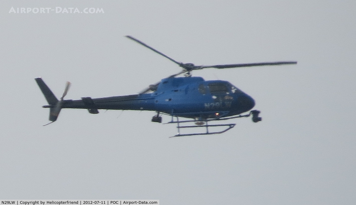 N29LW, 2008 Eurocopter AS-350B-2 Ecureuil Ecureuil C/N 4485, Eastbound in the northern air space and received permission to transit enroute to Ontario area