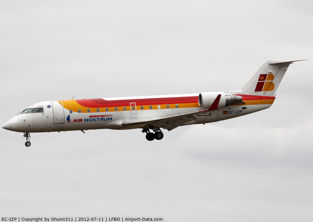EC-IZP, 2004 Bombardier CRJ-200ER (CL-600-2B19) C/N 7950, Landing rwy 32R... 'Communitat Valenciana' titles removed