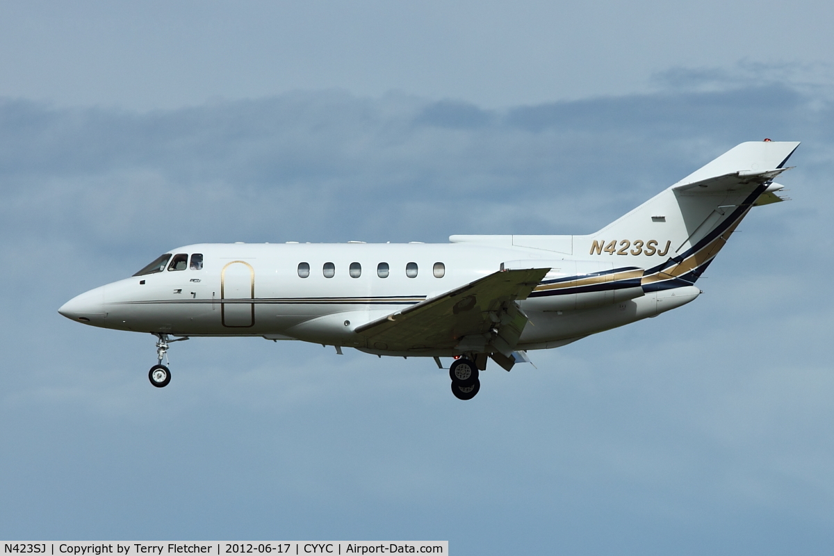N423SJ, British Aerospace BAe.125 Series 800A C/N 258135, at Calgary