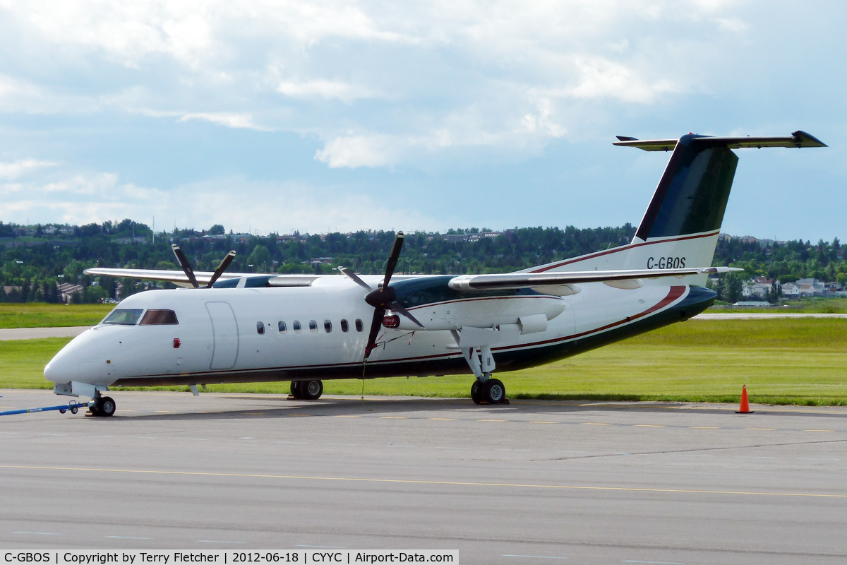 C-GBOS, 2000 De Havilland Canada DHC-8-314Q Dash 8 Dash 8 C/N 565, At Calgary