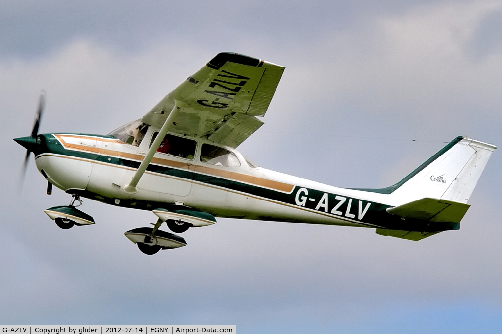 G-AZLV, 1969 Cessna 172K Skyhawk C/N 17257908, Hull Aero Club Fly In